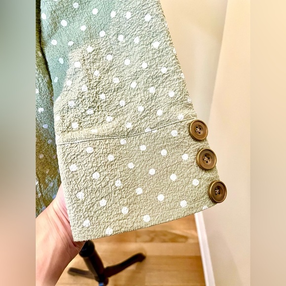 Silverts Adaptive Top, high low, light green w/ white polka dots, snaps&buttons - Picture 11 of 16